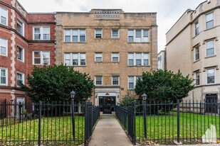 1417 W Farwell Ave, Unit 204 in Chicago, IL - Building Photo