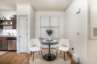 Kingsland West in Houston, TX - Building Photo - Building Photo