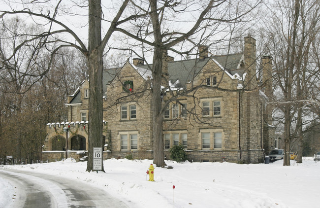 Van Gorder Manor