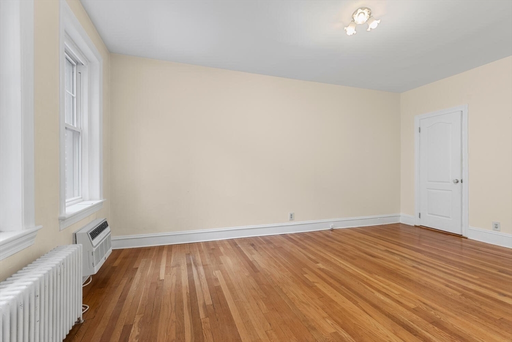 315 Tappan St, Unit 1 in Brookline, MA - Building Photo