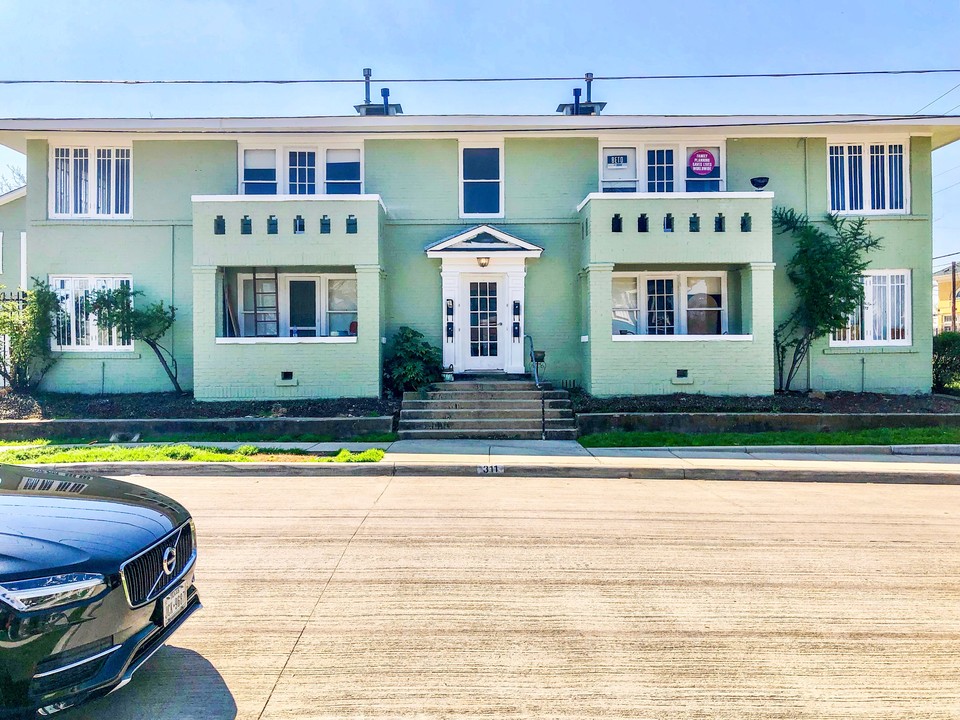 Leuda-May Apartments in Fort Worth, TX - Foto de edificio