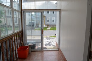 1406 Neilson St in Utica, NY - Building Photo