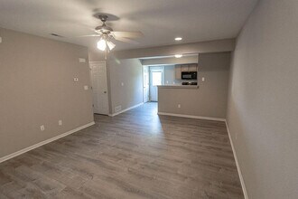 4001 Snowy Owl Dr in Columbia, MO - Building Photo - Building Photo