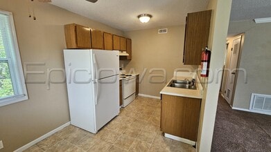 1209 O Ave Pl NE in Cedar Rapids, IA - Building Photo - Building Photo