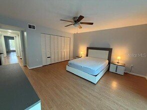 4453 Vieux Carre Cir in Tampa, FL - Foto de edificio - Building Photo