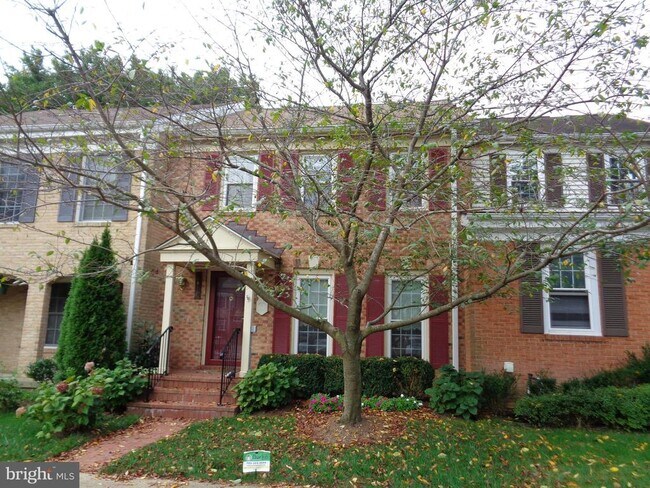 property at 9811 Burke Pond Ln