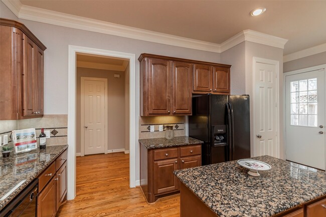 10126 Holly Chase Dr