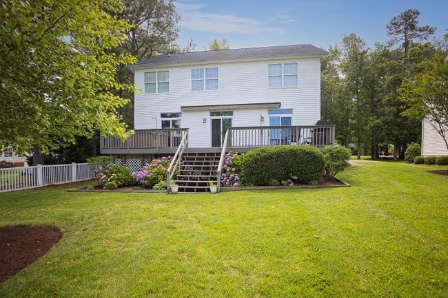 2613 Cecil Dr in Chester, MD - Foto de edificio - Building Photo