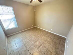 4807 John David Dr-Unit -Unit B in Killeen, TX - Building Photo - Building Photo