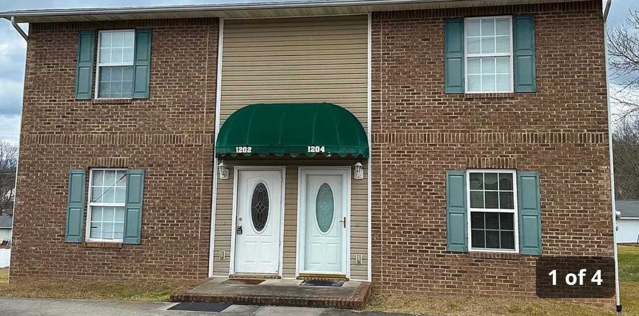 1202 Deer Ln, Unit 1202 in Jefferson City, TN - Foto de edificio