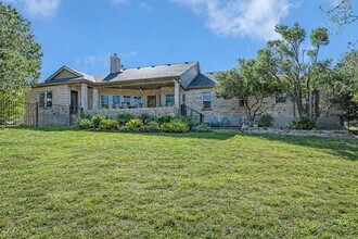 945 Wesley Ridge Dr in Spicewood, TX - Building Photo - Building Photo