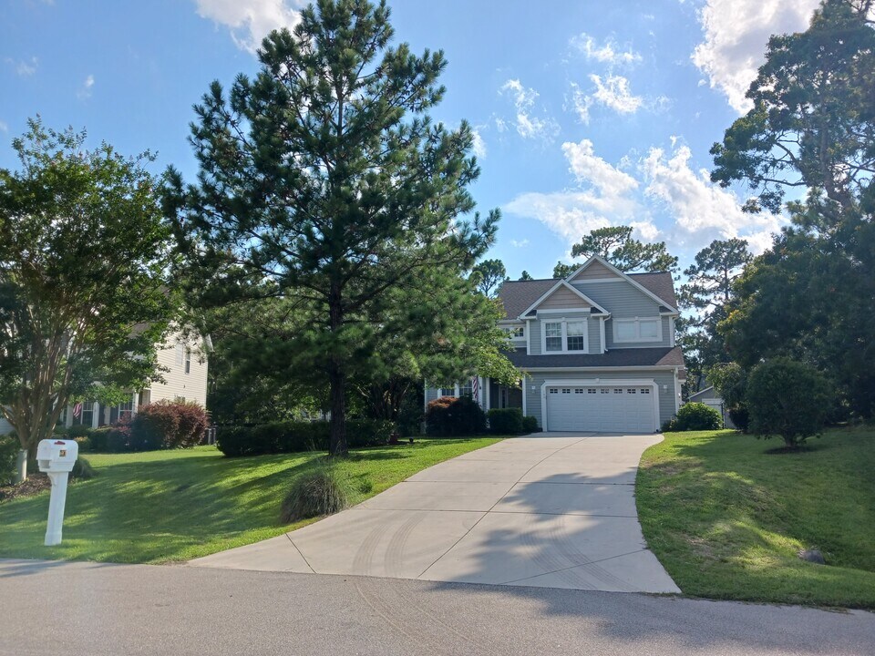 103 Bobwhite Cir in Cape Carteret, NC - Foto de edificio