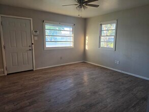 2415 E 30th St in Lubbock, TX - Building Photo - Building Photo