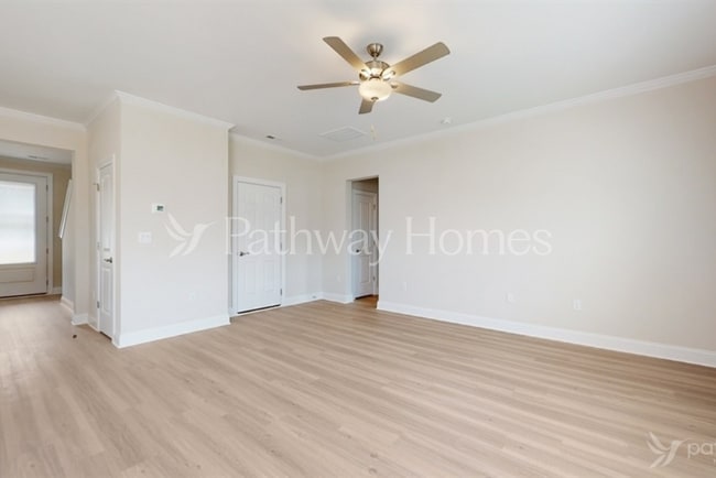 129 Tanner Lp in Troutman, NC - Foto de edificio - Building Photo