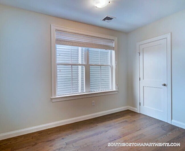 4 Kemp St in Boston, MA - Building Photo - Building Photo