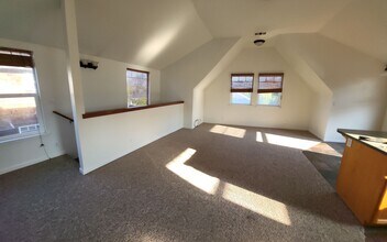 2970 Janes Creek Dr in Arcata, CA - Building Photo - Building Photo