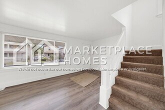 7906 Dorver Ave in Cleveland, OH - Building Photo - Building Photo