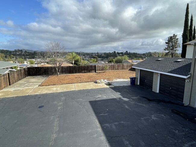 225 N Wisconsin St, Unit C in Fallbrook, CA - Building Photo - Building Photo