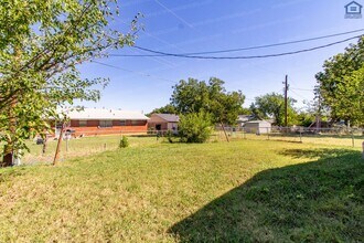 717 SW Ranch Oak Blvd in Lawton, OK - Building Photo - Building Photo