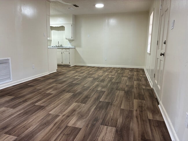 726 N Slemons St in Monticello, AR - Building Photo - Building Photo