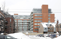 Central Phase II in Ottawa, ON - Building Photo - Building Photo