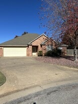 4616 Alpine Pl in Enid, OK - Building Photo