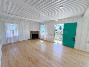 4239 W 64th St in Los Angeles, CA - Building Photo - Building Photo