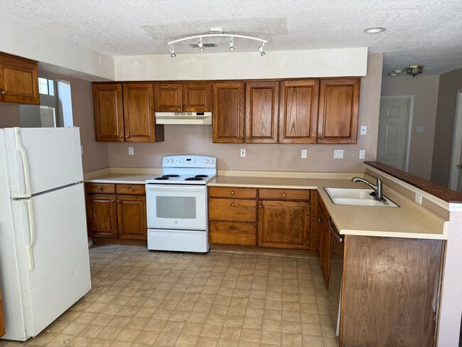 4524 Lobelia Rd NW in Albuquerque, NM - Building Photo - Building Photo