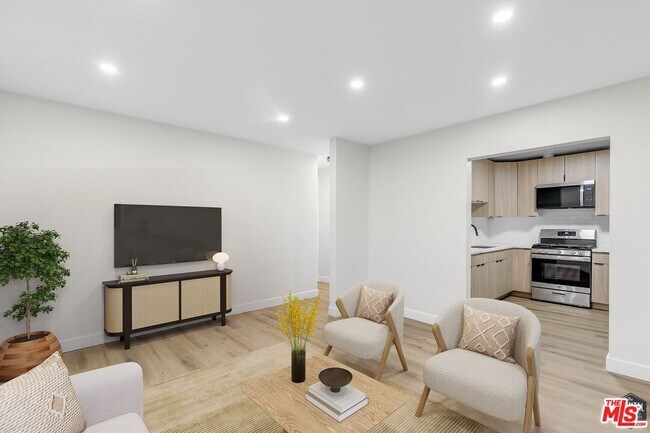 property at 1333 Barry Ave