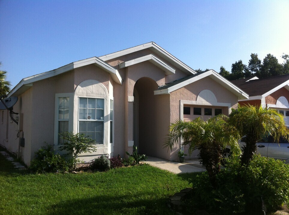 526 Seasons Ct in Winter Springs, FL - Building Photo