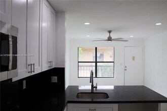 2550 W 67th Pl in Hialeah, FL - Building Photo - Building Photo
