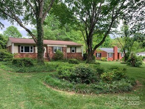 422 Fieldstone Rd in Mooresville, NC - Building Photo - Building Photo