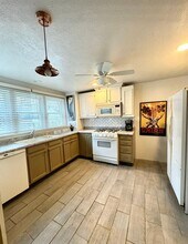 1521 Emma St in Toledo, OH - Building Photo - Building Photo