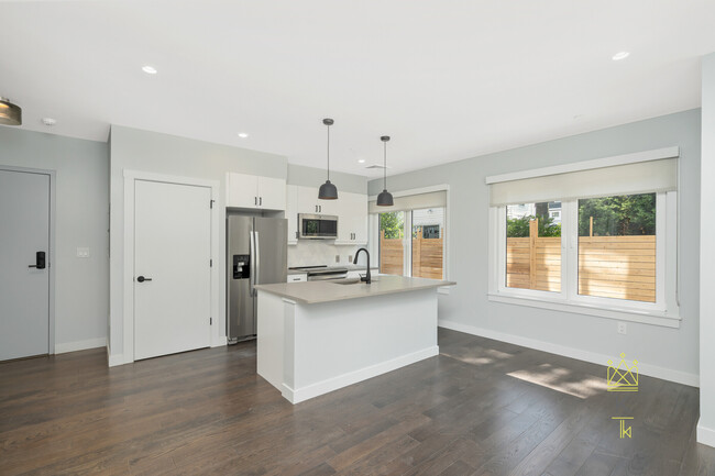 54 Auburn St in Brookline, MA - Building Photo - Building Photo