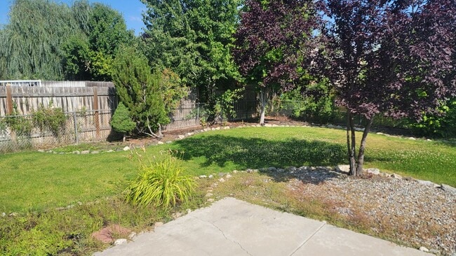 4619 E 14th Ave in Spokane Valley, WA - Foto de edificio - Building Photo