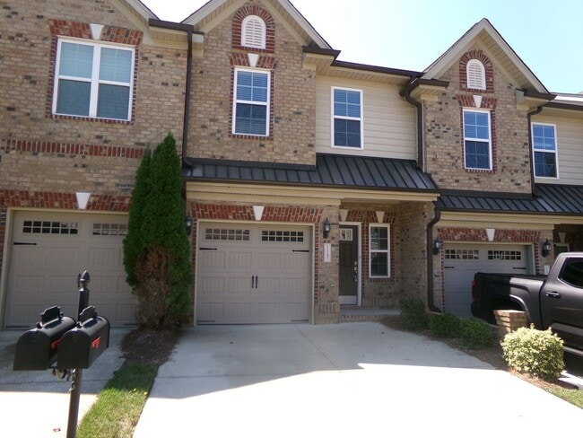 1147 Augustine Heights Dr in Winston-Salem, NC - Building Photo - Building Photo