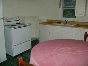 1935 Cotten Rd in Tyler, TX - Building Photo - Building Photo