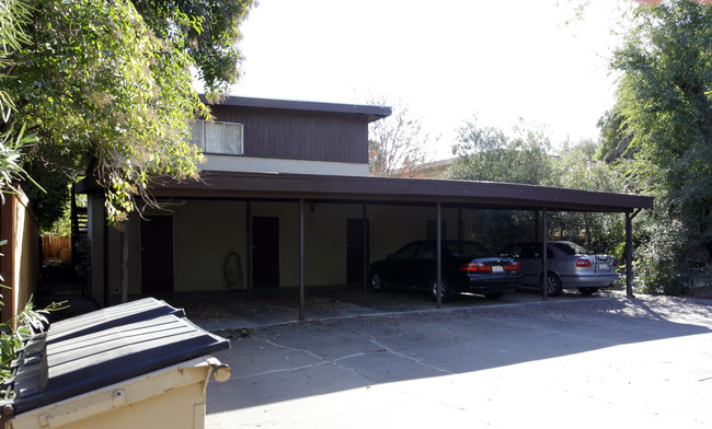 412-418 9th St in Davis, CA - Foto de edificio - Building Photo