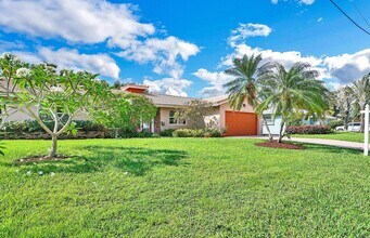 1104 NE 4th Dr in Deerfield Beach, FL - Building Photo - Building Photo