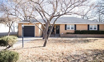 2225 Peach Tree St in Amarillo, TX - Building Photo