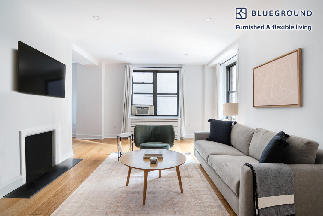 160 E 48th St in New York, NY - Foto de edificio