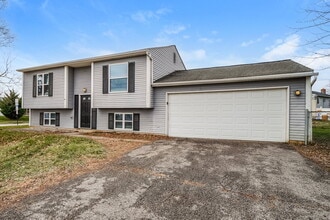 4475 Charlotte Rd in Obetz, OH - Building Photo - Building Photo