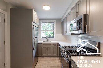 1135 Oak Ave in Evanston, IL - Foto de edificio - Building Photo