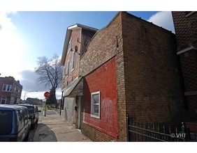 858 W 33rd St in Chicago, IL - Building Photo - Building Photo