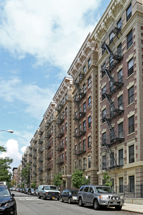 143-149 W 140th St in New York, NY - Building Photo