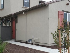 5948 Rosalee St in Sacramento, CA - Building Photo - Building Photo