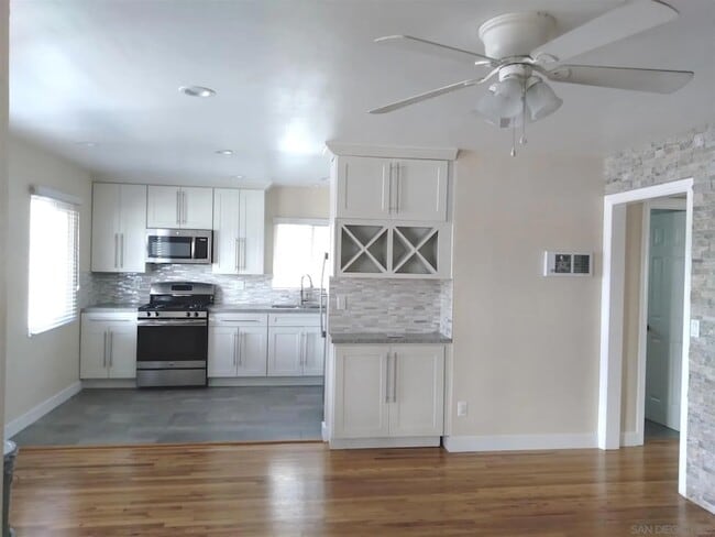 4608 Marlborough Dr, Unit 12 in San Diego, CA - Building Photo - Building Photo