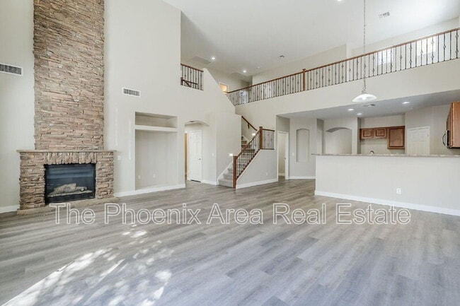 property at 45929 W Sky Ln