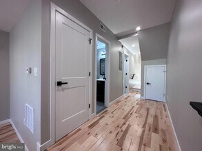 2821 W Girard Ave in Philadelphia, PA - Building Photo - Building Photo