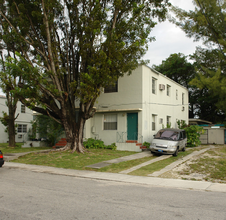 39 NE 56th St in Miami, FL - Building Photo